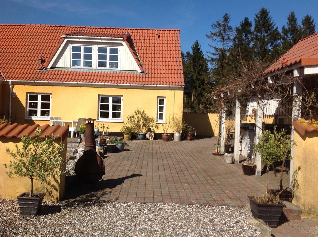 Villa Abildskovhus Feriebolig à Funder Kirkeby Extérieur photo